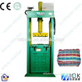 Blankets baling machine